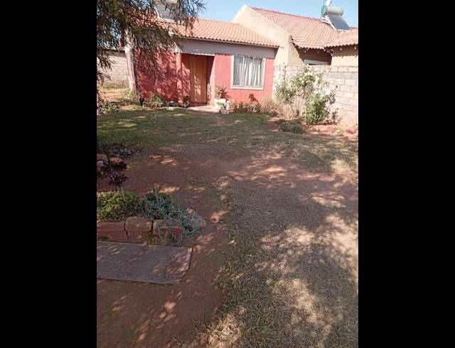 2 BEDROOM HOUSE FOR SALE IN LEHAE